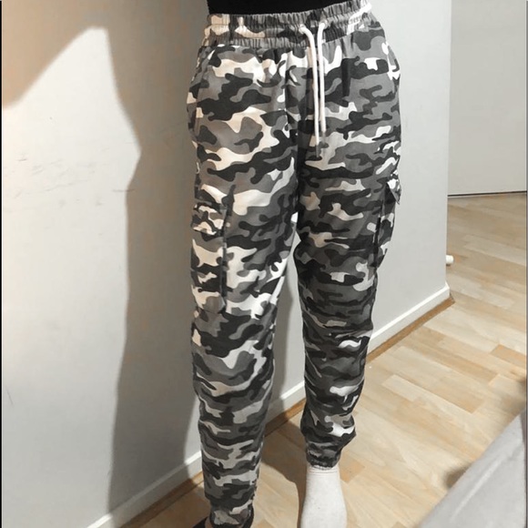 Camo cargo pants boohoo - Picture 3 of 3